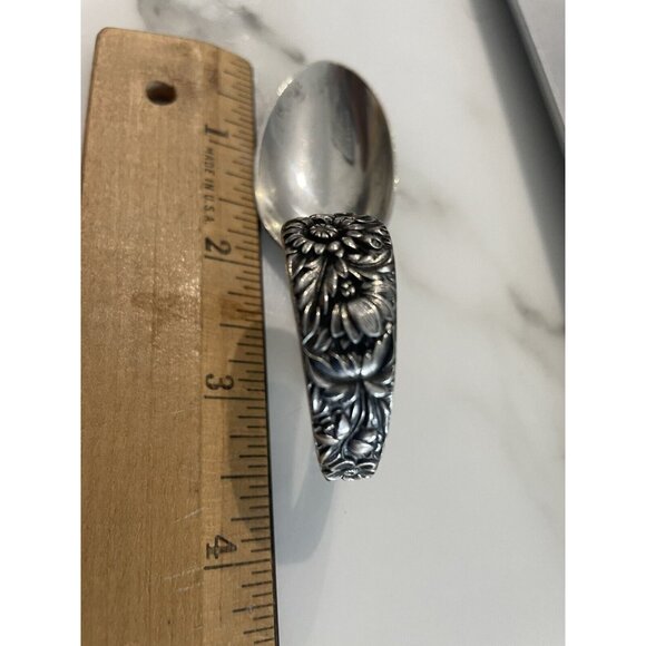 RARE ANTIQUE REPOUSSE KIRK STERLING SILVER BABY Reverse BENT SPOON NO MONO 1896 - Picture 2 of 7